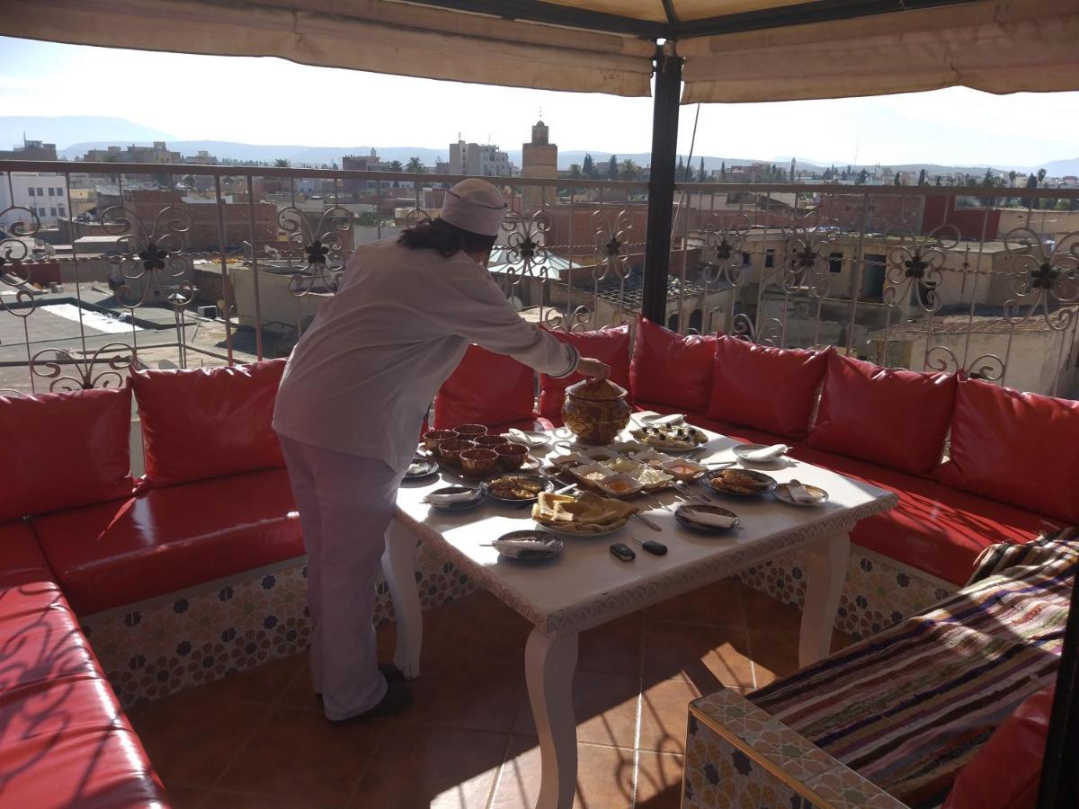 Hotel Lahlou Riad Cafeteria Oujda Eksteriør bilde